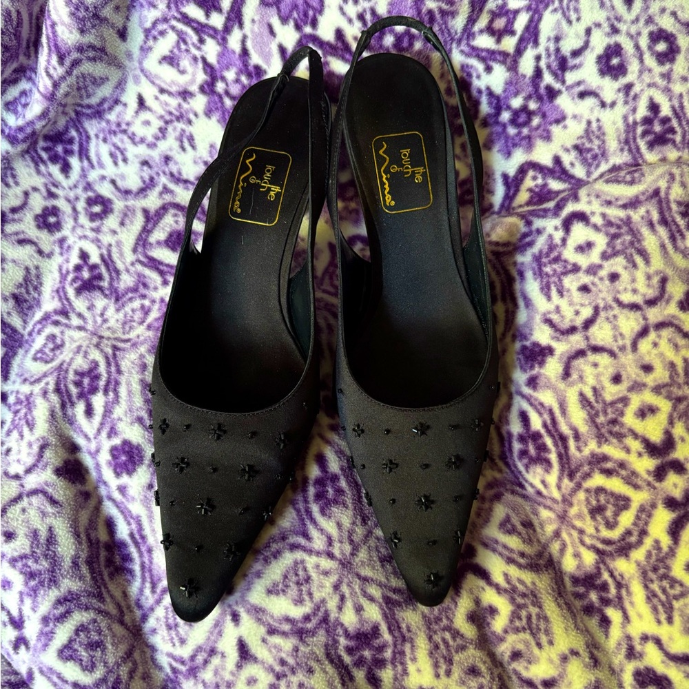 Black beaded heel with back strap size women's 8 usa